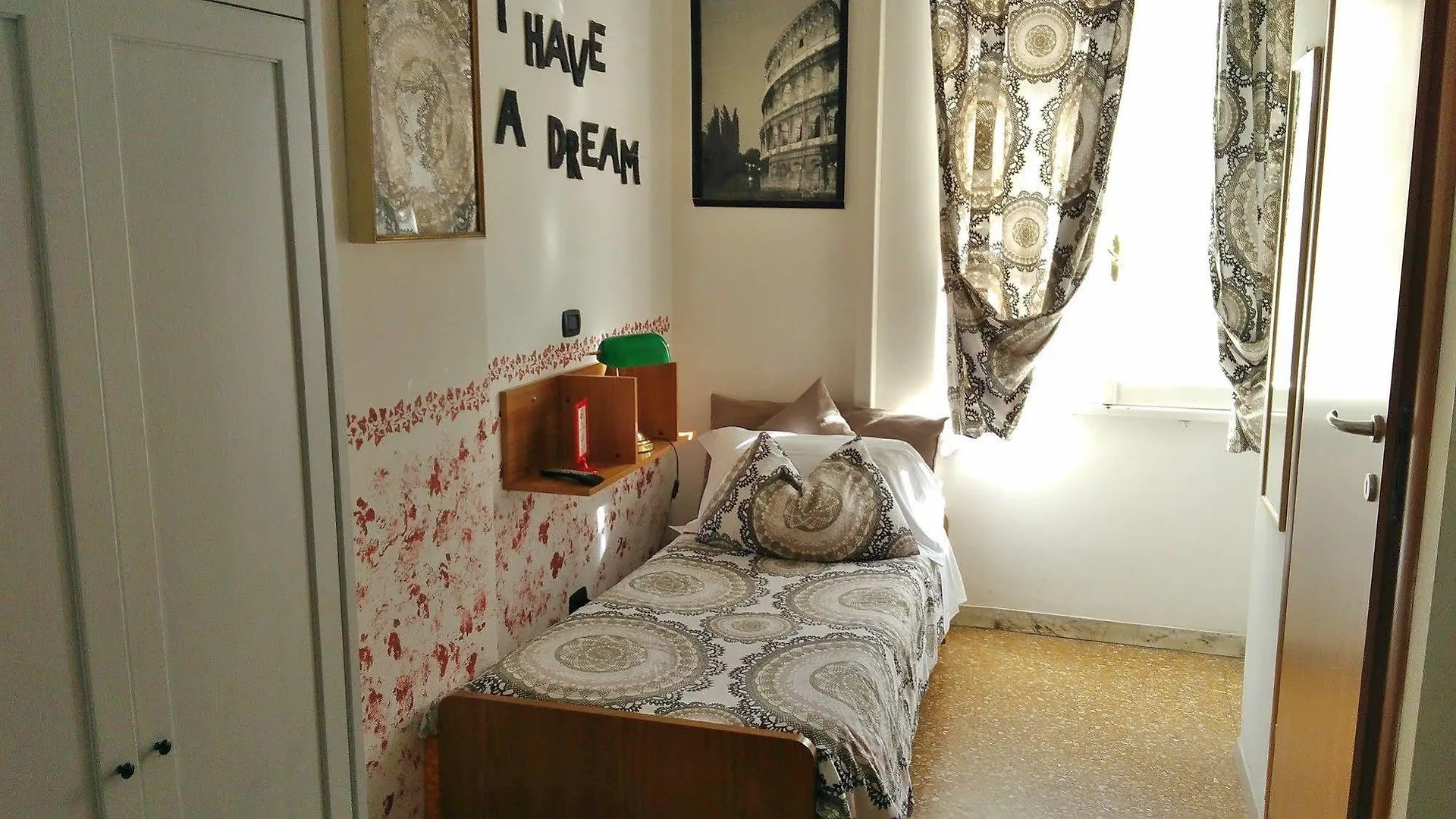 ** Bed & Breakfast Eritrea 80 Italy